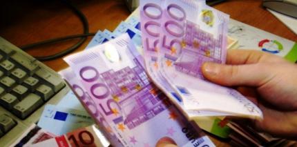 Financiranje iz kreditni 3.000 € ima 100.000.000