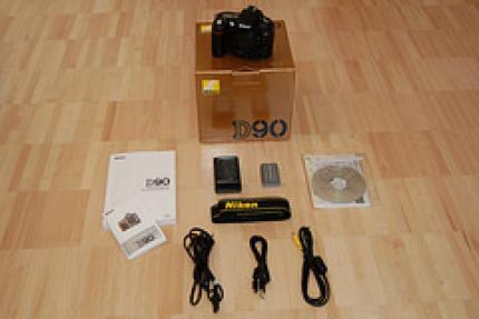 For Sale Nikon D90 12MP DSLR Camera